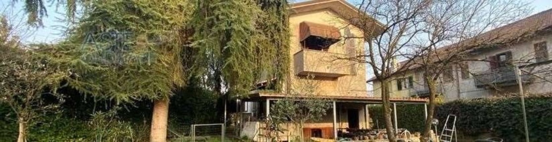 Villetta a schiera all'asta via Verona, 45, Seveso