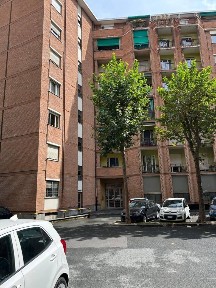 Trilocale via Boston 92, Santa Rita, Torino