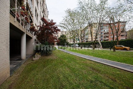 Quadrilocale via Sondrio 13, Don Bosco, Torino