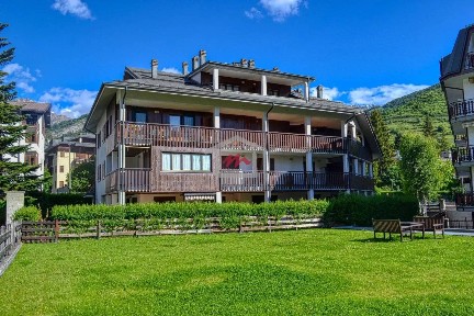 Trilocale via Einaudi 19, Centro, Bardonecchia