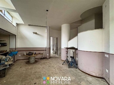 Cerano, Via de Gasperi, 1