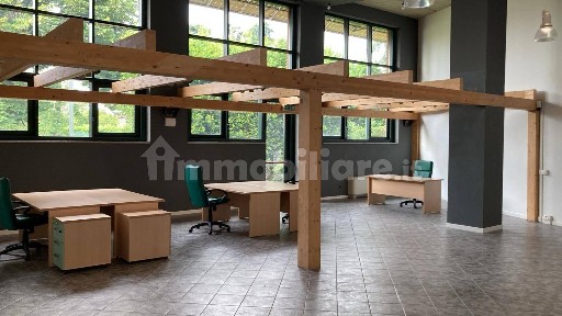 Locale commerciale in Affitto