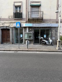 Locale commerciale in Affitto