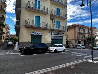 Locale commerciale in Affitto