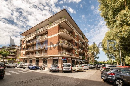 Roma, Ardeatino - Montagnola, Piazzale dei Caduti della Montagnola, 72