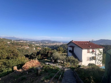 Villa bifamiliare via Guglielmo Marconi 185, Montalbano - Valdurasca, La Spezia