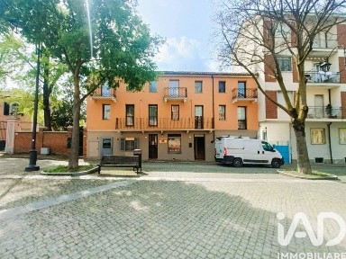 Terratetto unifamiliare piazza tommaso villa, Centro, Valfenera