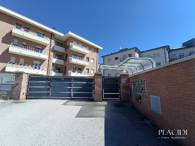 Trilocale via Francesco Paolo Tosti 17, Santa Barbara - San Sisto, L'Aquila