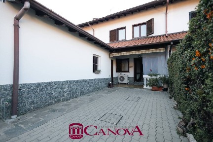 Villa a schiera via Brianza, Bregnano
