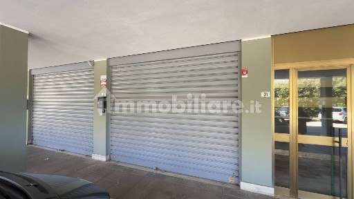 Locale commerciale in Affitto
