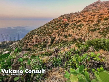 Cascina Strada Comunale Serro, Lipari