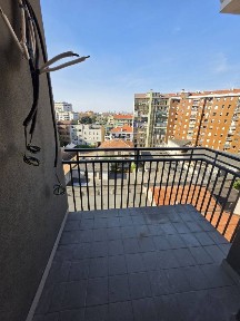 Attico via Gardone 9, Corvetto, Milano