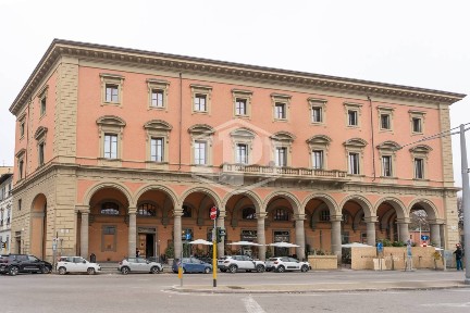 Firenze, Libertà - Savonarola, Piazza Libertà, 9