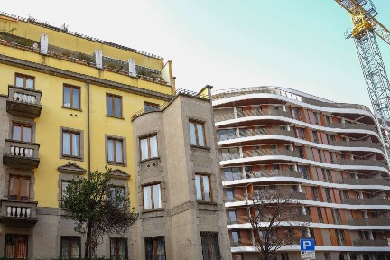 Bilocale via Cola Montano 29, Isola, Milano