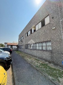 Parabiago, Via Masaccio, 10