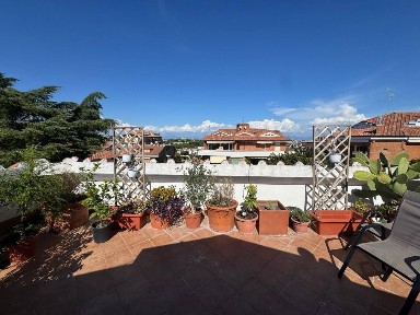Mansarda ottimo stato, 71 m², Gregorio VII - Piccolomini, Roma
