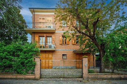 Villa unifamiliare, buono stato, 300 m², Ospizio - San Maurizio, Reggio Emilia