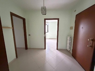 Quadrilocale via Delfino 5, Santo Spirito, Bari