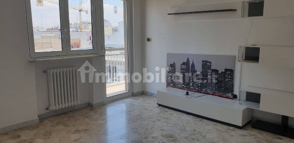 Bari, Umbertina - Madonnella, Via Giandomenico Petroni, 3