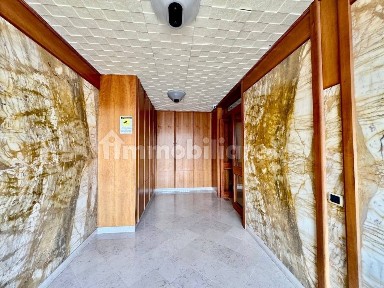 Bari, Poggiofranco, Via Camillo Rosalba, 41a