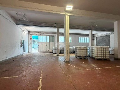 Magazzino - Deposito in Vendita
