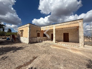 Villa unifamiliare strada bradamonte, Martina Franca