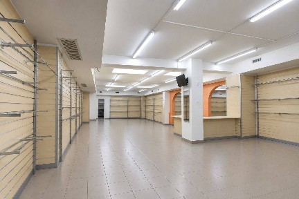 Locale commerciale in Affitto