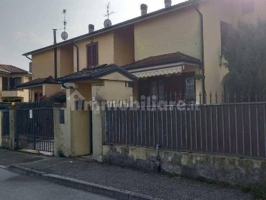 Villetta a schiera all'asta via Enrico Berlinguer, 16, Torrevecchia Pia