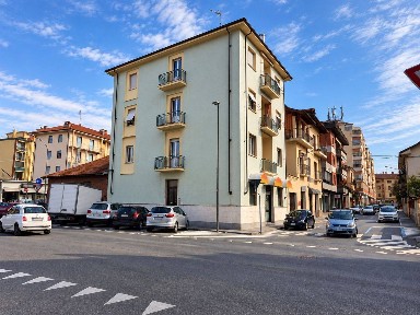 Bilocale via Mazzini, 44, Centro, Saluzzo