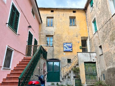 Rustico via Magrini, Ellera, Albisola Superiore