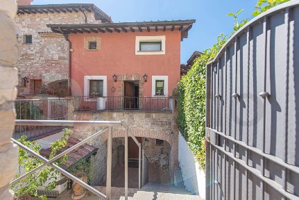 Villa a schiera Borgo Conventaccio 1, Ficulle