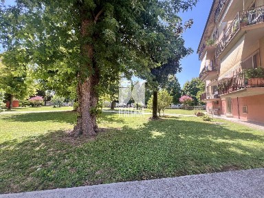 Porto Mantovano, Via Einaudi