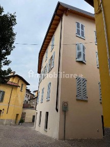 Trilocale via del Castello 15, Centro, Iseo