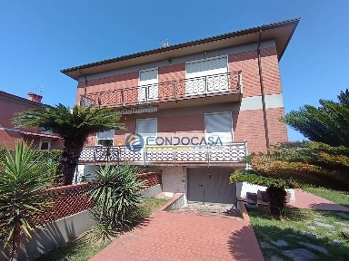 Carrara, via labindo
