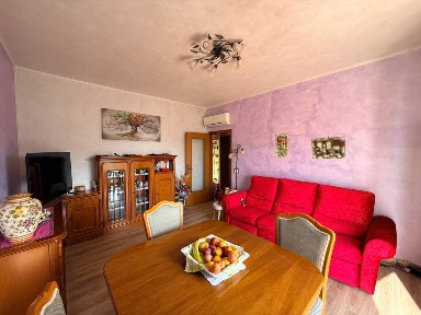 Trilocale ottimo stato, secondo piano, Villa Poma, Borgo Mantovano