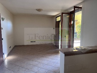 Trilocale via Mantova,37, Centro, Castel Goffredo