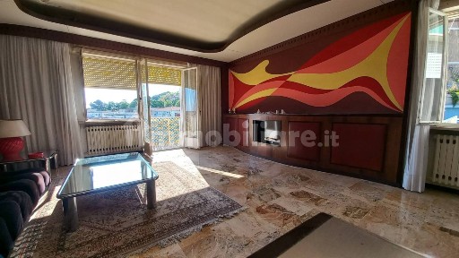 Appartamento da ristrutturare, quarto piano, Borgo Rodi, Ancona