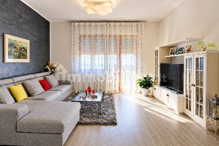 Appartamento buono stato, primo piano, Borgo Minonna, Jesi