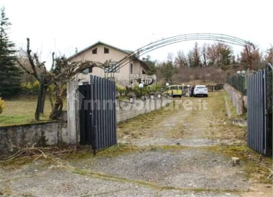 Villa all'asta via del Castagneto, 8, Cagnano Amiterno