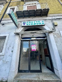 Negozio - Locale commerciale in Vendita