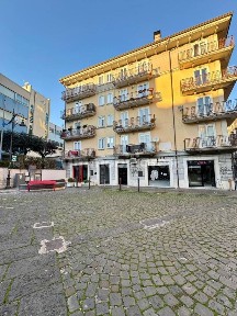 Negozio - Locale commerciale in Vendita