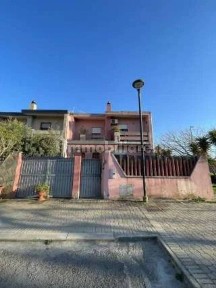 Villetta a schiera all'asta via delle Ferule 26, Selargius