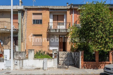 Cagliari, Genneruxi, Via Costantinopoli, 53