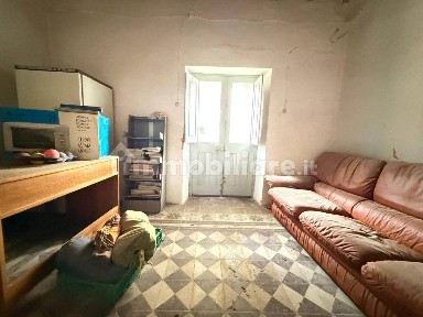 Villa a schiera 3 locali, da ristrutturare, Dolianova