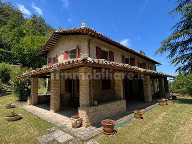 Casa colonica via Tufo, Urbino