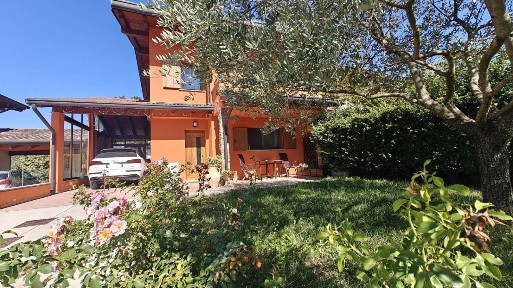 Villa a schiera Casali Cos, Centro, Faedis
