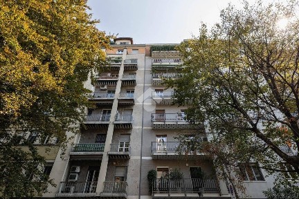 Quadrilocale viale Emilio Caldara 24/a, Porta Romana - Medaglie d'Oro, Milano