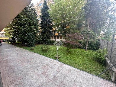Trilocale via Adeodato Ressi 26, Maggiolina, Milano