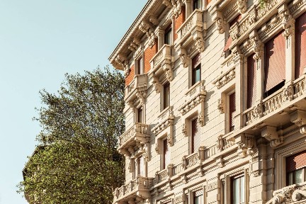Milano, Porta Romana - Medaglie d'Oro, Piazzale Medaglie d'Oro, 3