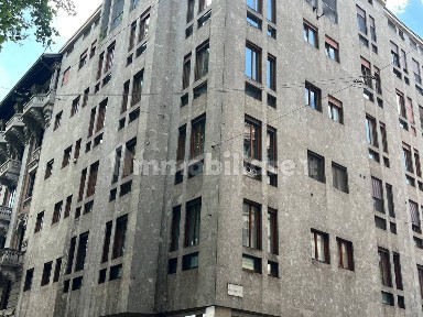 Milano, Porta Romana - Medaglie d'Oro, Via Sassoferrato, 2